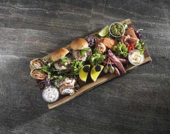 Delikatessens udvalgte tapas (7 stk.)